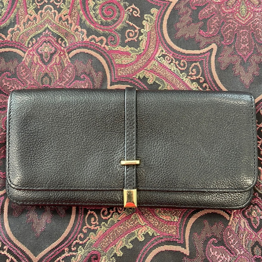 Vince Camuto wallet